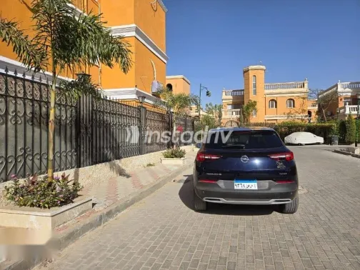 اوبل جراند لاند 2018 أزرق غامق مستعملة للبيع - 4