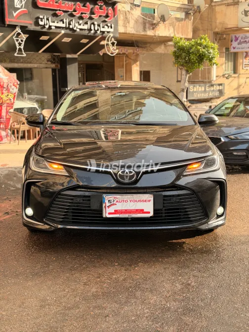 Toyota Corolla 2019 White Used for Sale - 7