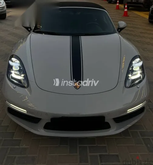 Porsche Boxster 2024 Gray Used for Sale - 3