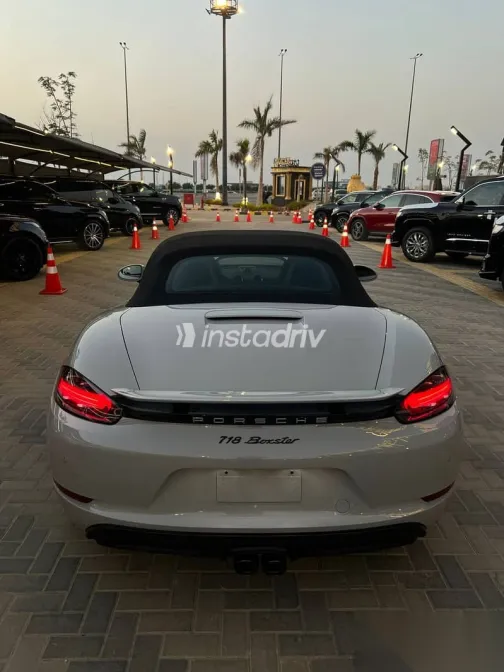Porsche Boxster 2024 Gray Used for Sale - 4
