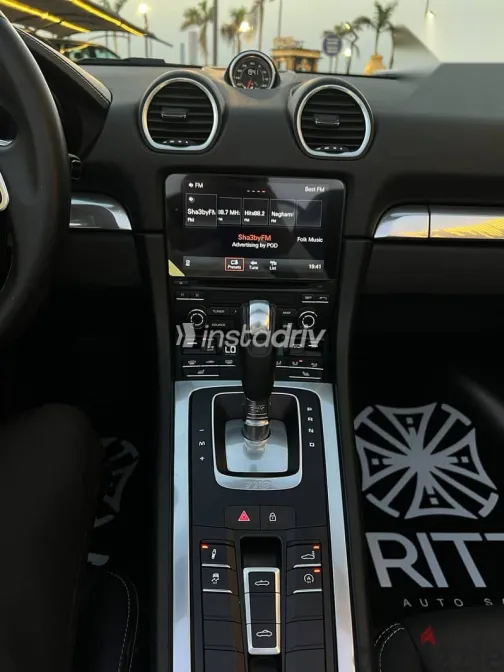 Porsche Boxster 2024 Gray Used for Sale - 8