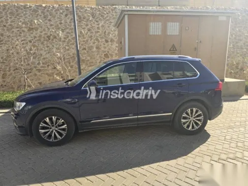 فولكس فاغن تيجون 2020 أزرق غامق مستعملة للبيع - 2