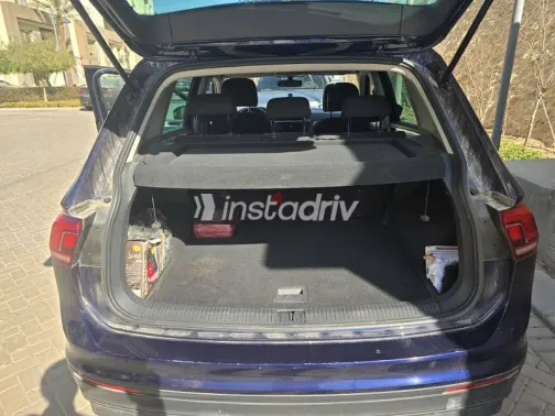 فولكس فاغن تيجون 2020 أزرق غامق مستعملة للبيع - 6