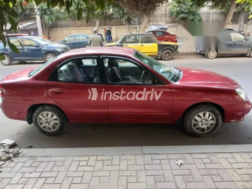 دايو نوبيرا 2005 أحمر مستعملة للبيع - 2