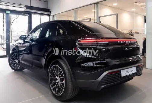 بورش ماكان 2025 أسود جديدة للبيع - 3