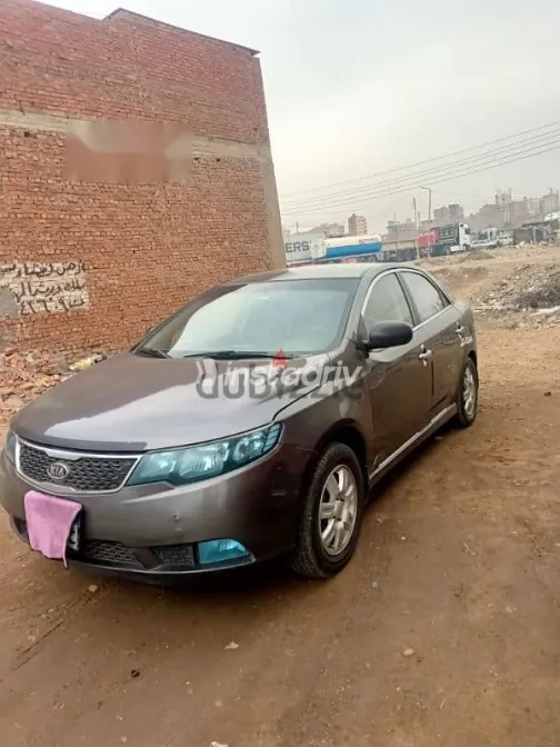 Kia Cerato 2013 Gray Used for Sale - 1