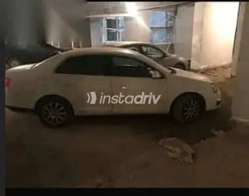 فولكس فاغن جيتا 2008 أبيض مستعملة للبيع - 2