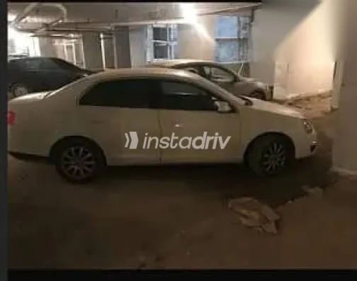 فولكس فاغن جيتا 2008 أبيض مستعملة للبيع - 4