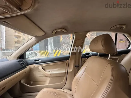 فولكس فاغن جيتا 2008 أبيض مستعملة للبيع - 6