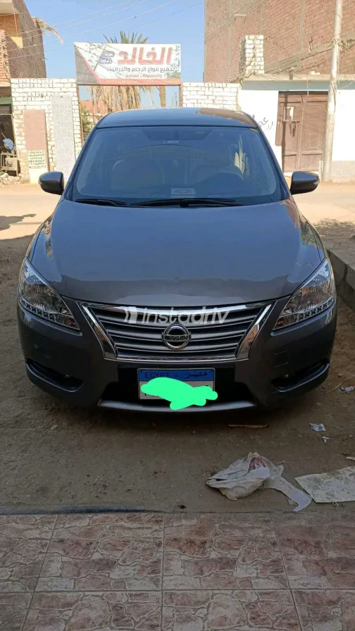 Nissan Sentra 2018 White Used for Sale - 2