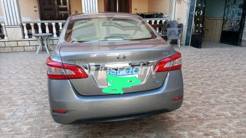 Nissan Sentra 2018 White Used for Sale - 4