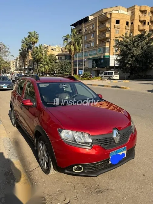 رينو سانديرو 2016 أحمر مستعملة للبيع - 2