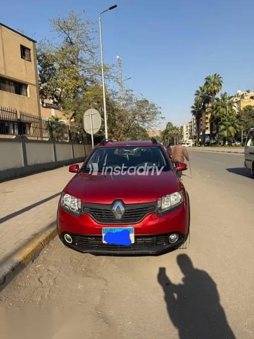 رينو سانديرو 2016 أحمر مستعملة للبيع - 4
