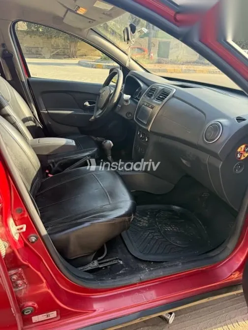 رينو سانديرو 2016 أحمر مستعملة للبيع - 8