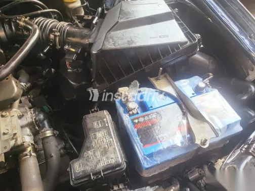 نيسان صنى 2009 أزرق غامق مستعملة للبيع - 3