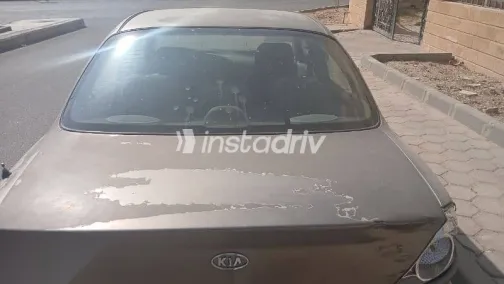 Kia Sephia 2003 Gold Used for Sale - 3