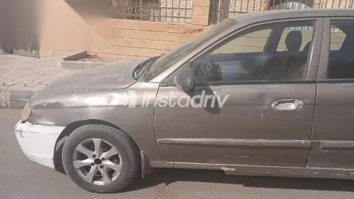 Kia Sephia 2003 Gold Used for Sale - 4