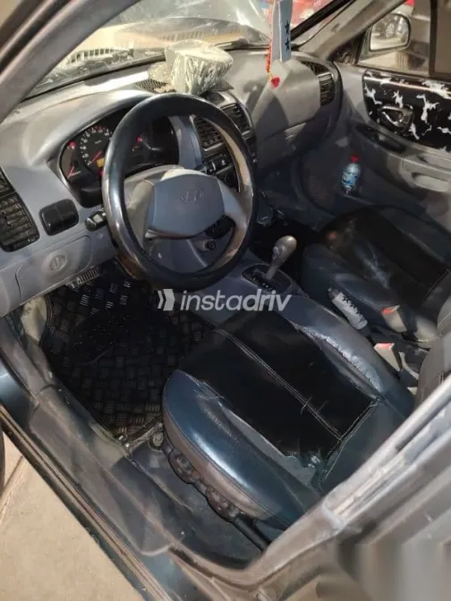 هيونداي فيرنا 2007 رمادي مستعملة للبيع - 5