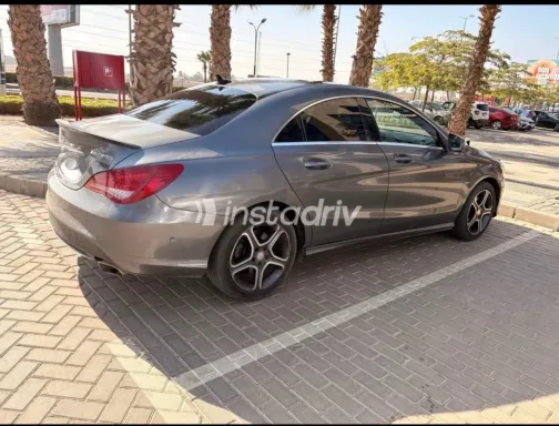 مرسيدس CLA 200 2014 أبيض مستعملة للبيع - 1