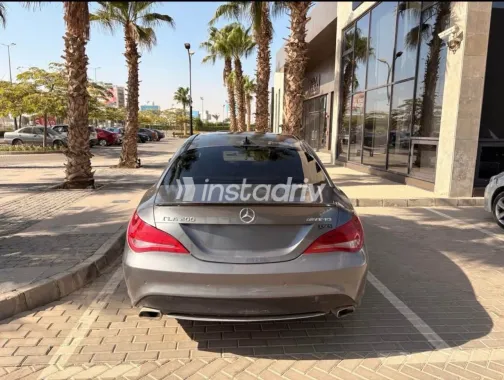 مرسيدس CLA 200 2014 أبيض مستعملة للبيع - 4