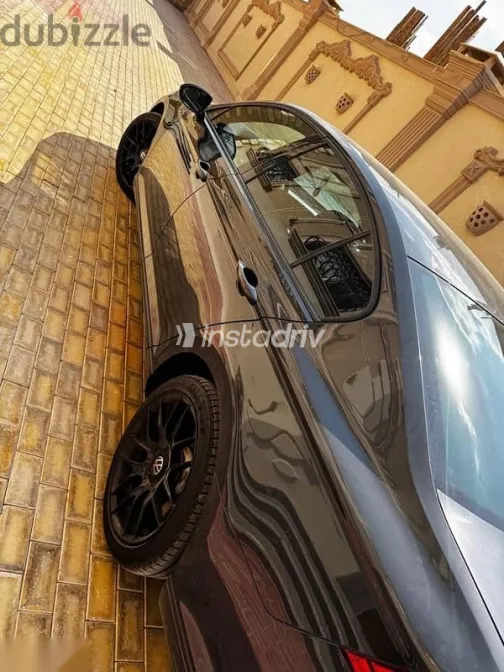 فولكس فاغن باسات 2021 رمادي مستعملة للبيع - 3