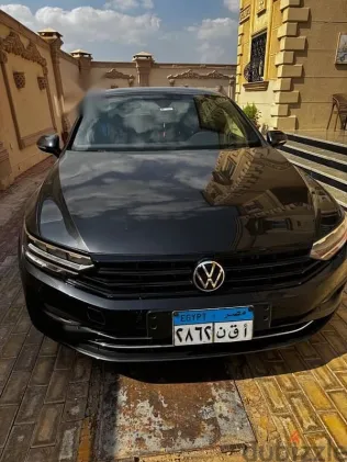 Volkswagen Passat 2021 Gray Used for Sale