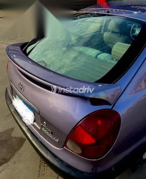 تويوتا كورولا 1998 أبيض مستعملة للبيع - 3