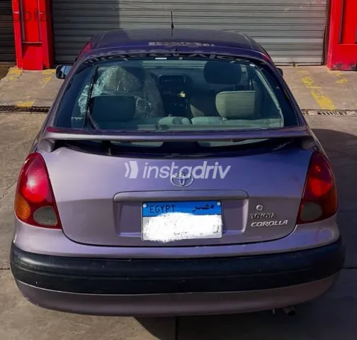 تويوتا كورولا 1998 أبيض مستعملة للبيع - 4