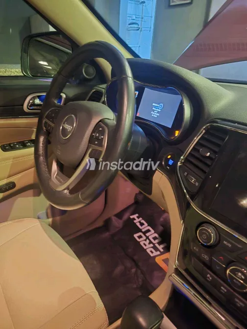 جيب شيروكي 2022 أبيض مستعملة للبيع - 5