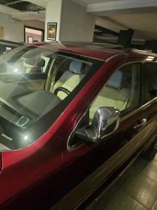 جيب شيروكي 2022 أبيض مستعملة للبيع