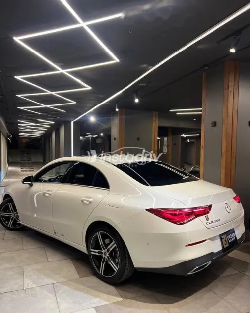 مرسيدس CLA 200 2022 أبيض مستعملة للبيع - 8