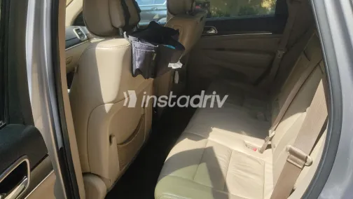 Jeep Grand Cherokee 2014 White Used for Sale - 3