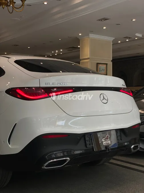 مرسيدس GLC 200 2024 أبيض مستعملة للبيع - 1