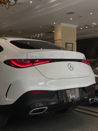 مرسيدس GLC 200 2024 أبيض مستعملة للبيع