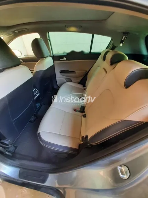 كيا سبورتاج 2021 أبيض مستعملة للبيع - 4