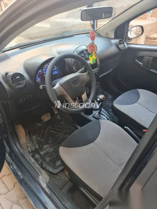 جيلي باندينو 2015 أسود مستعملة للبيع - 3