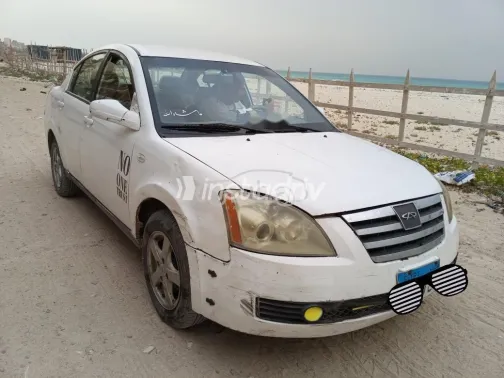 اسبيرانزا A516 2010 أبيض مستعملة للبيع - 1