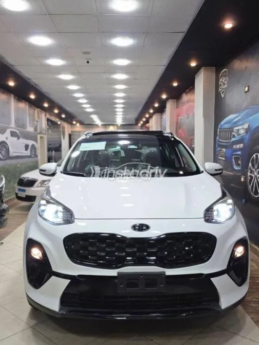 Kia Sportage 2022 White Used for Sale - 6