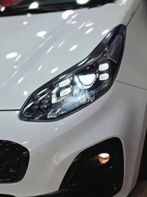 Kia Sportage 2022 White Used for Sale - 7