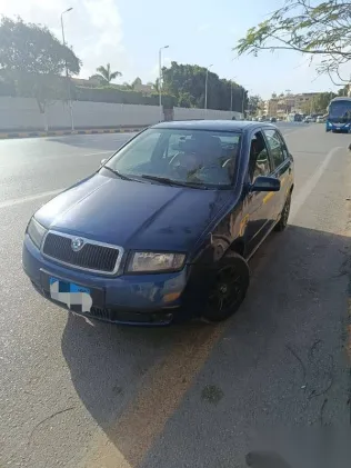 سكودا فابيا 2002 أزرق غامق مستعملة للبيع