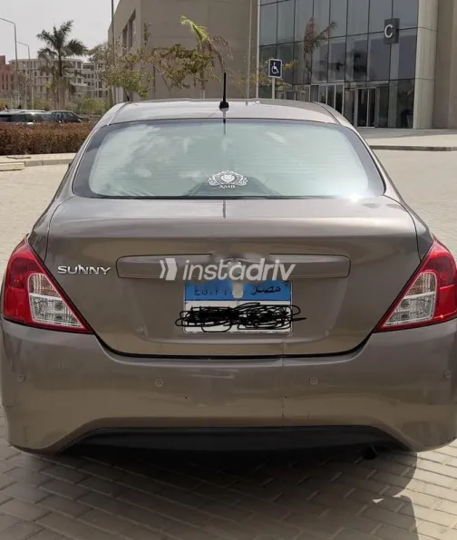 Nissan Sunny 2021 White Used for Sale - 4