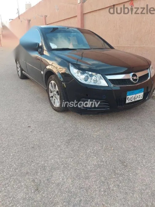 اوبل فيكترا 2008 أسود مستعملة للبيع - 1