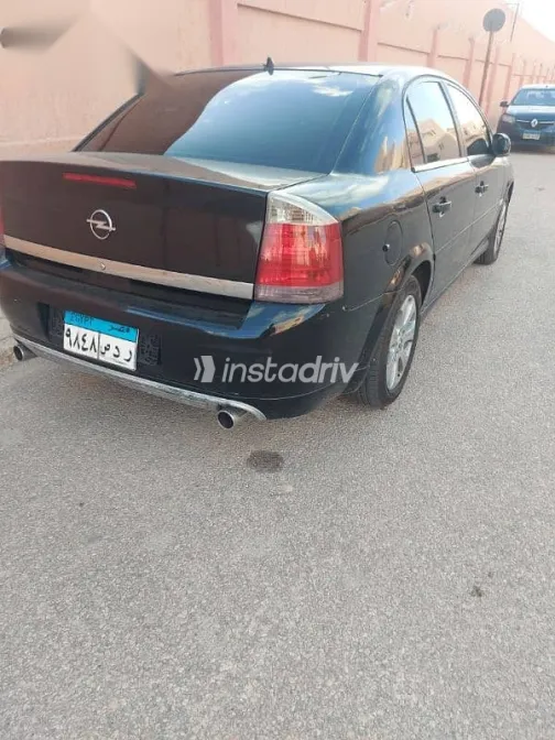 اوبل فيكترا 2008 أسود مستعملة للبيع - 3