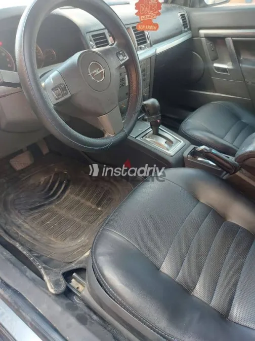 اوبل فيكترا 2008 أسود مستعملة للبيع - 6