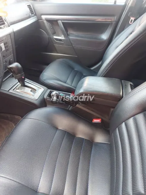 اوبل فيكترا 2008 أسود مستعملة للبيع - 7