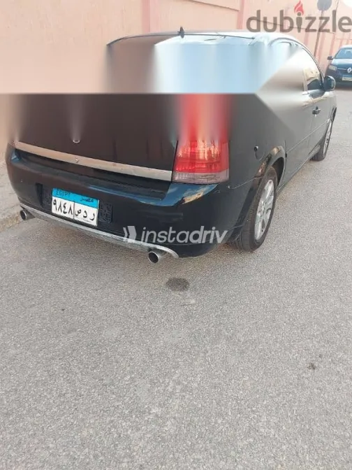 اوبل فيكترا 2008 أسود مستعملة للبيع - 8