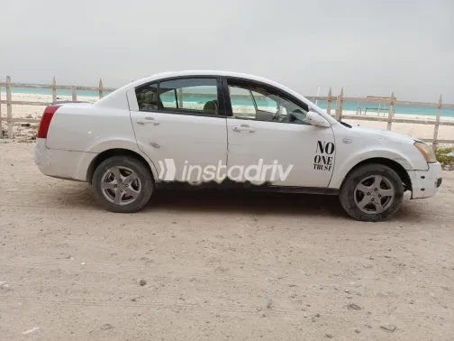 اسبيرانزا A516 2010 أبيض مستعملة للبيع - 5