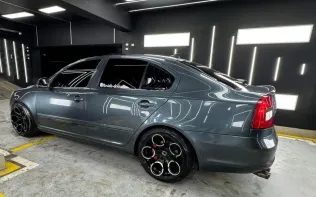 سكودا فانتازيا 2010 أبيض مستعملة للبيع