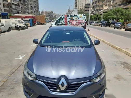 رينو ميجان 2021 أزرق غامق مستعملة للبيع - 4