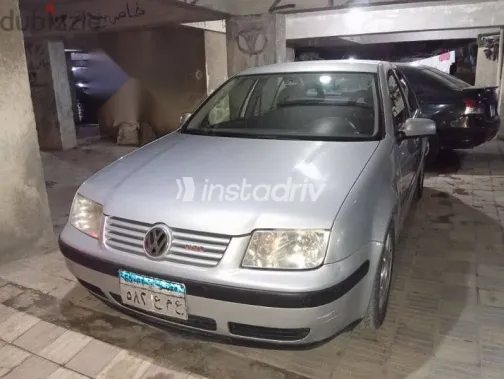 فولكس فاغن بورا 2000 فضي مستعملة للبيع - 10